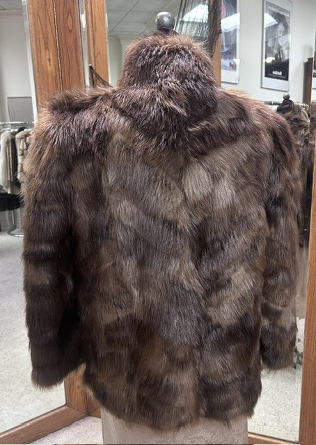Back view of vintage brown natural beaver section jacket #1678 showing sectioned fur pattern